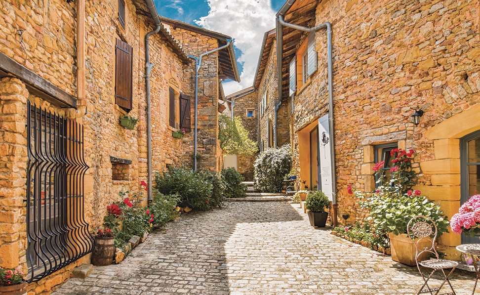 Village pittoresque d'Oingt près de Villefranche-sur-Saône