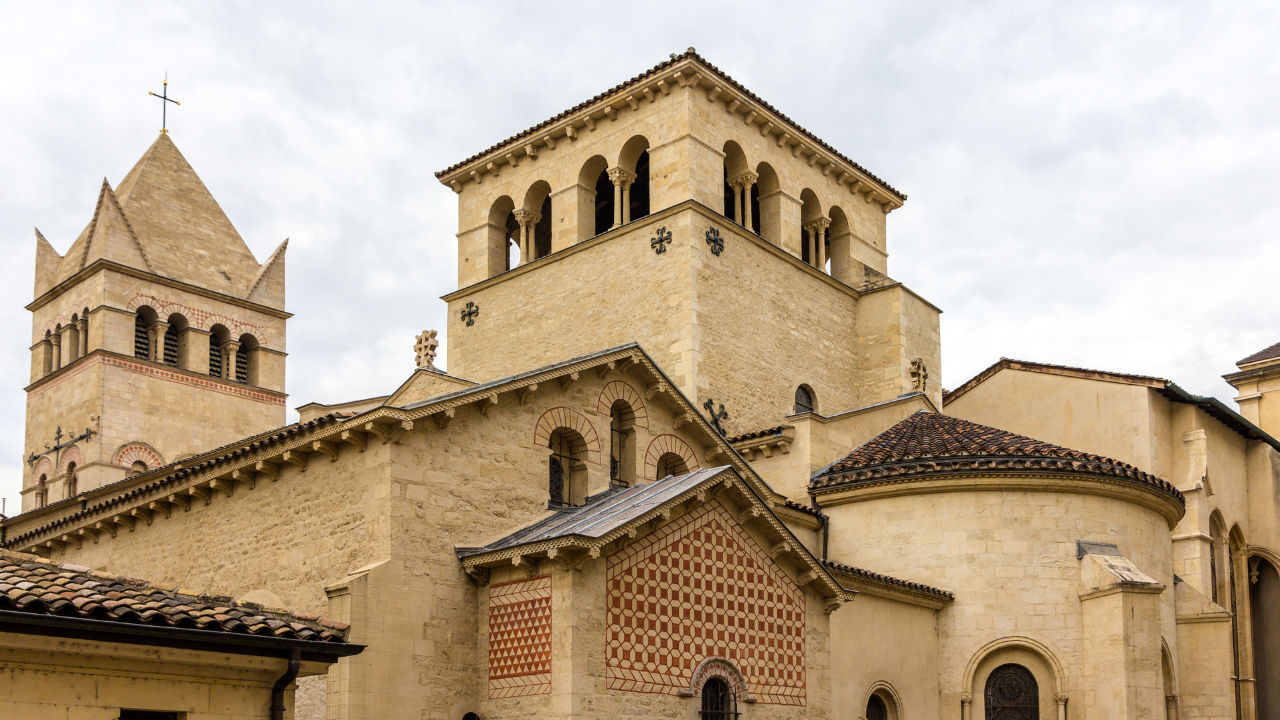 Abbaye Saint Martin d'Ainey